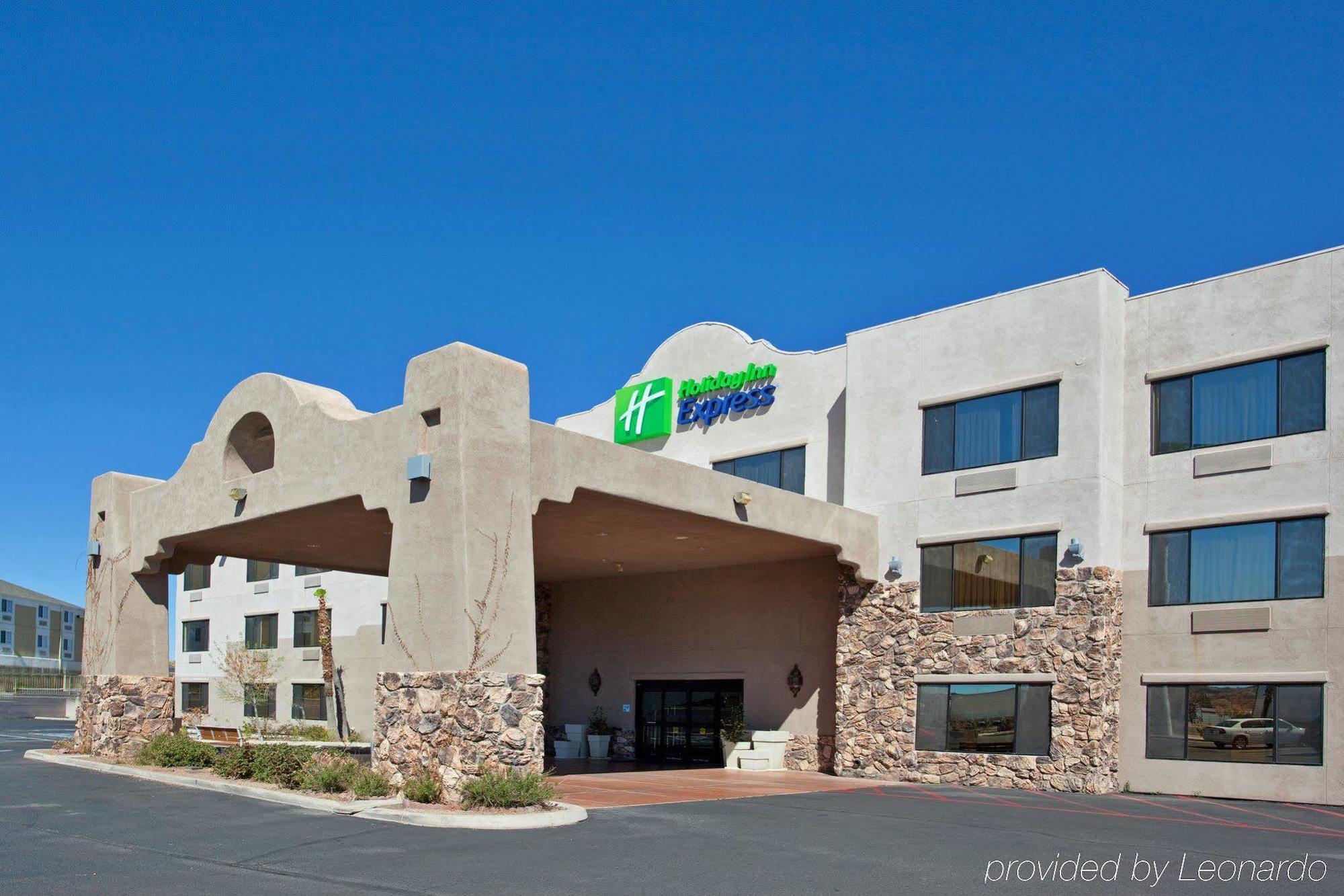 Holiday Inn Express Hotel & Suites Nogales By Ihg Exterior photo